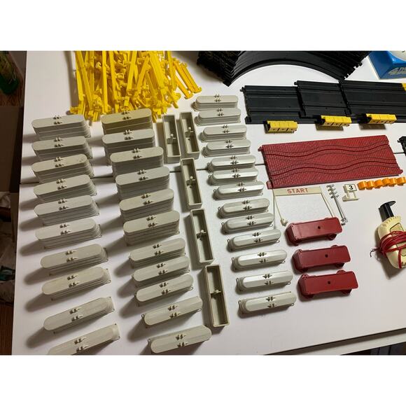 Vintage 70s TYCO PRO LOT Slot Car Race Tracks Controllers Power Extenders Guards - Picture 12 of 12